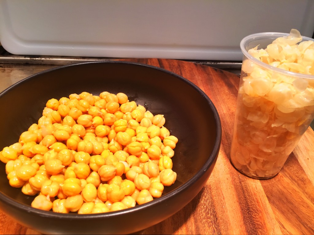 Peeled chic peas for Jalapeño Hummus